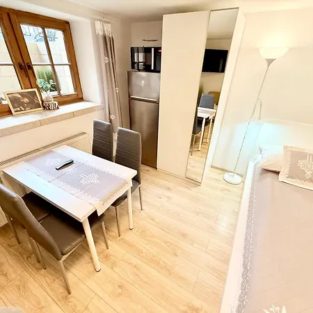 Habitación en casa particular Pod Szymoszkowa Centrum ,400m Do Wyciagu Narciarskiego Zakopane