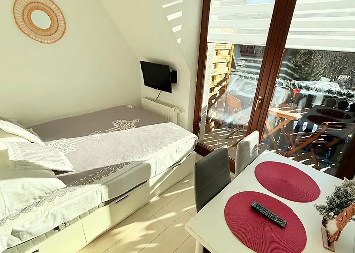 Pod Szymoszkowa Centrum ,400m Do Wyciagu Narciarskiego Habitación en casa particular *